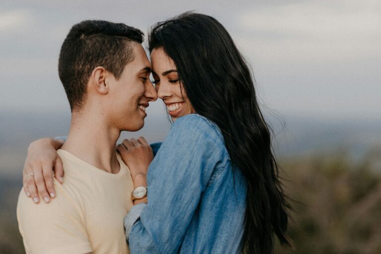 Weekly Love Horoscope Dec 22–28, 2025: Romance sparks or drama ahead?