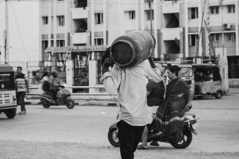 Will LPG Shortage in India Get Worse or Stabilise? Here’s What Astrology Predicts