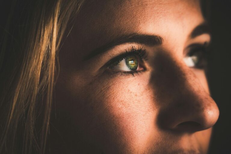 Eye twitching meaning in astrology: Left and right eye signs for men and women