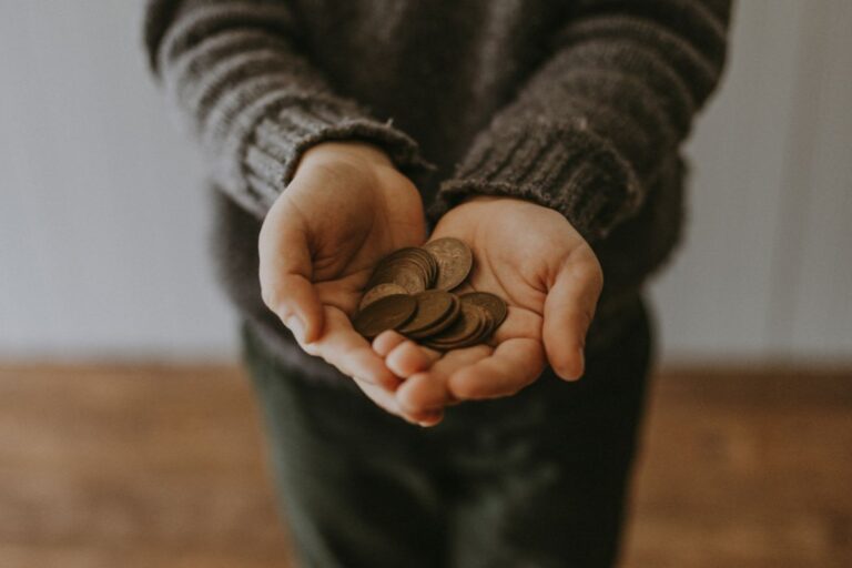 Weekly Money Horoscope Jan 19–25, 2026: Financial gains, budget moves and caution zones