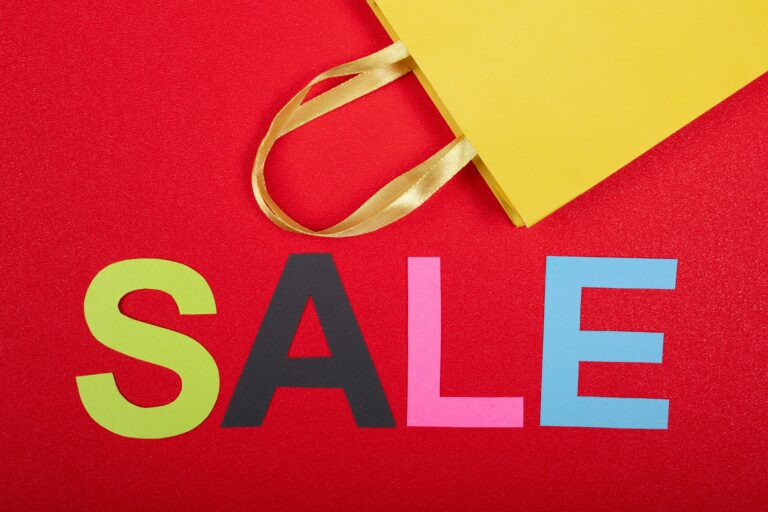 Online Sale Season: What Should Your Zodiac Sign Buy?